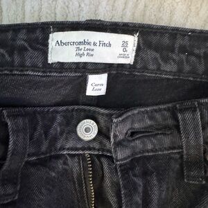 Abercrombie & Fitch Curve Love High Rise Loose Jeans